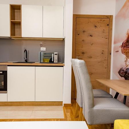 Apartmani Kamavu Яхорина Екстериор снимка