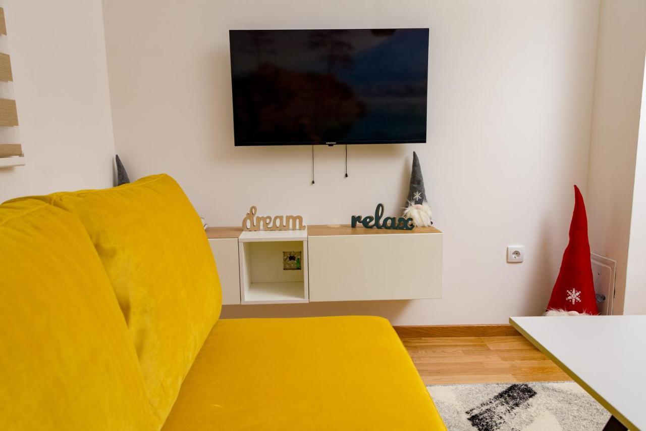 Apartmani Kamavu Яхорина Екстериор снимка