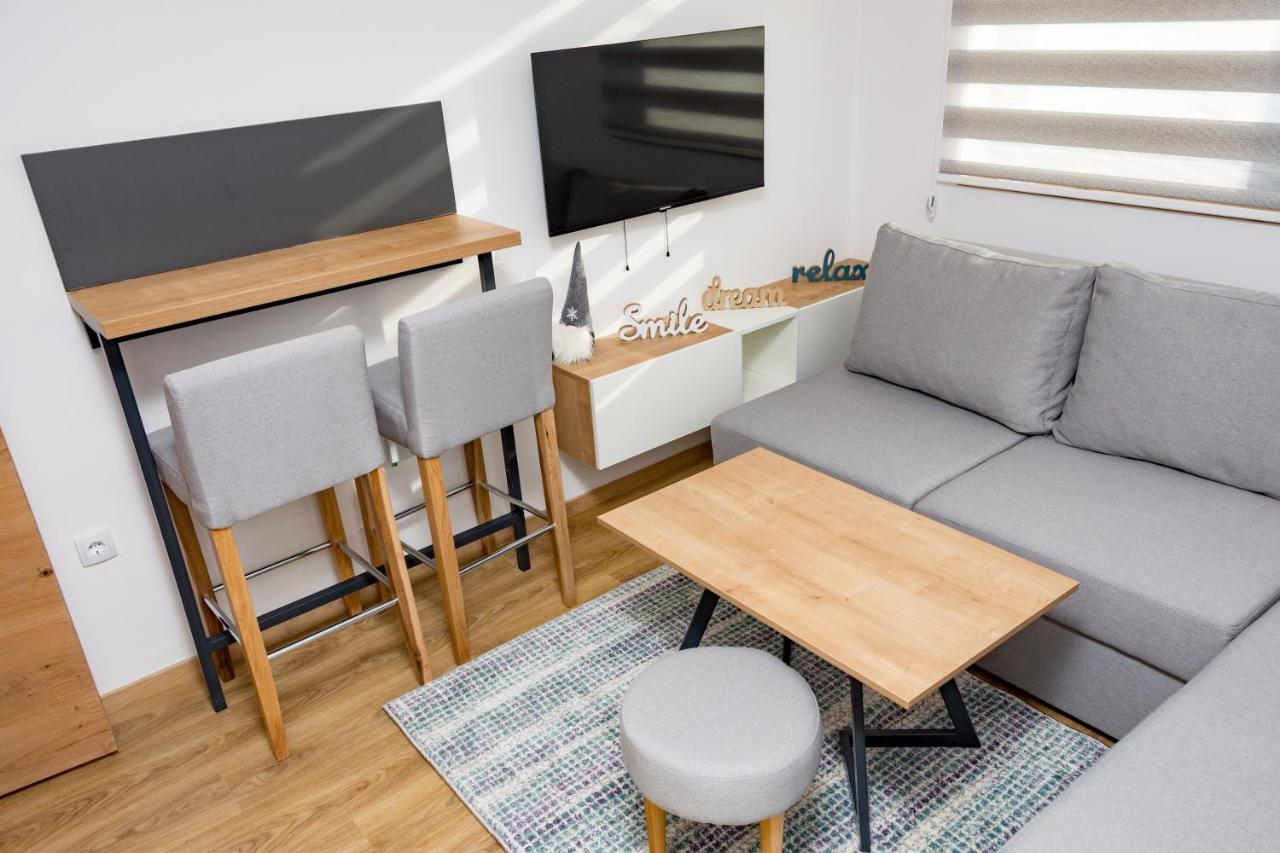 Apartmani Kamavu Яхорина Екстериор снимка