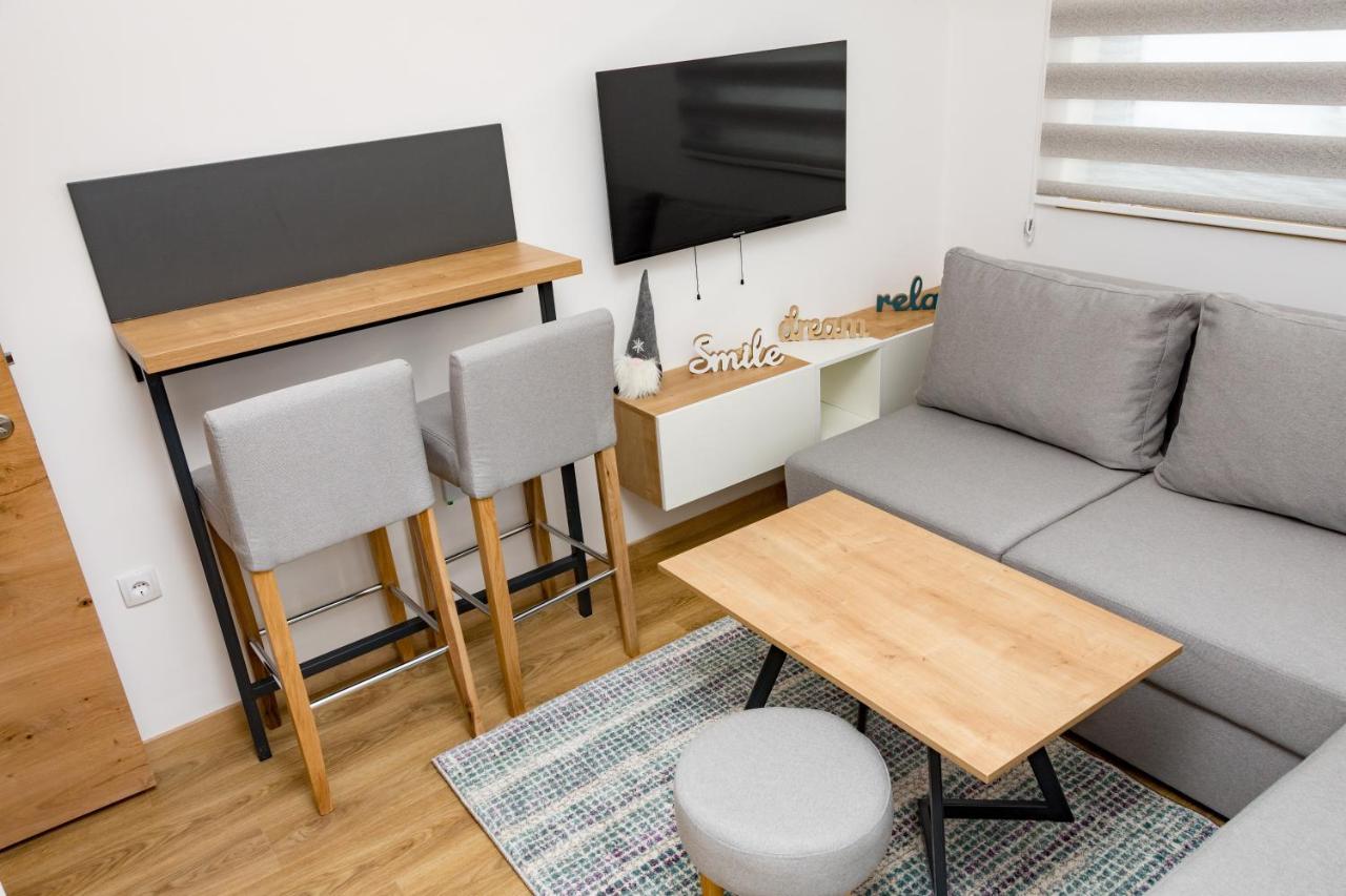 Apartmani Kamavu Яхорина Екстериор снимка